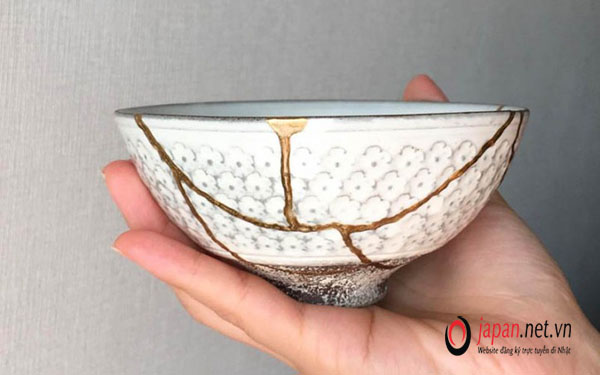 Kintsugi - Nghệ thuật hàn gắn đồ gốm bằng vàng của người Nhật